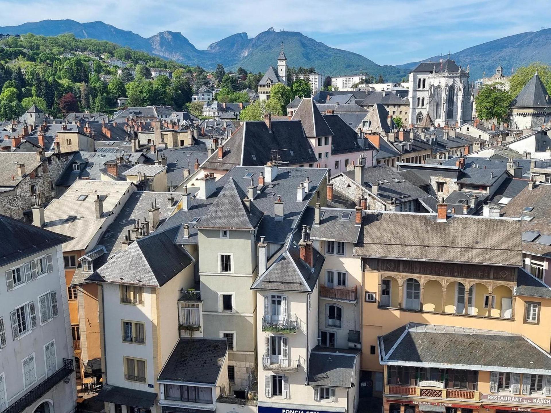 Modhumita Hotel Chambéry Kültér fotó